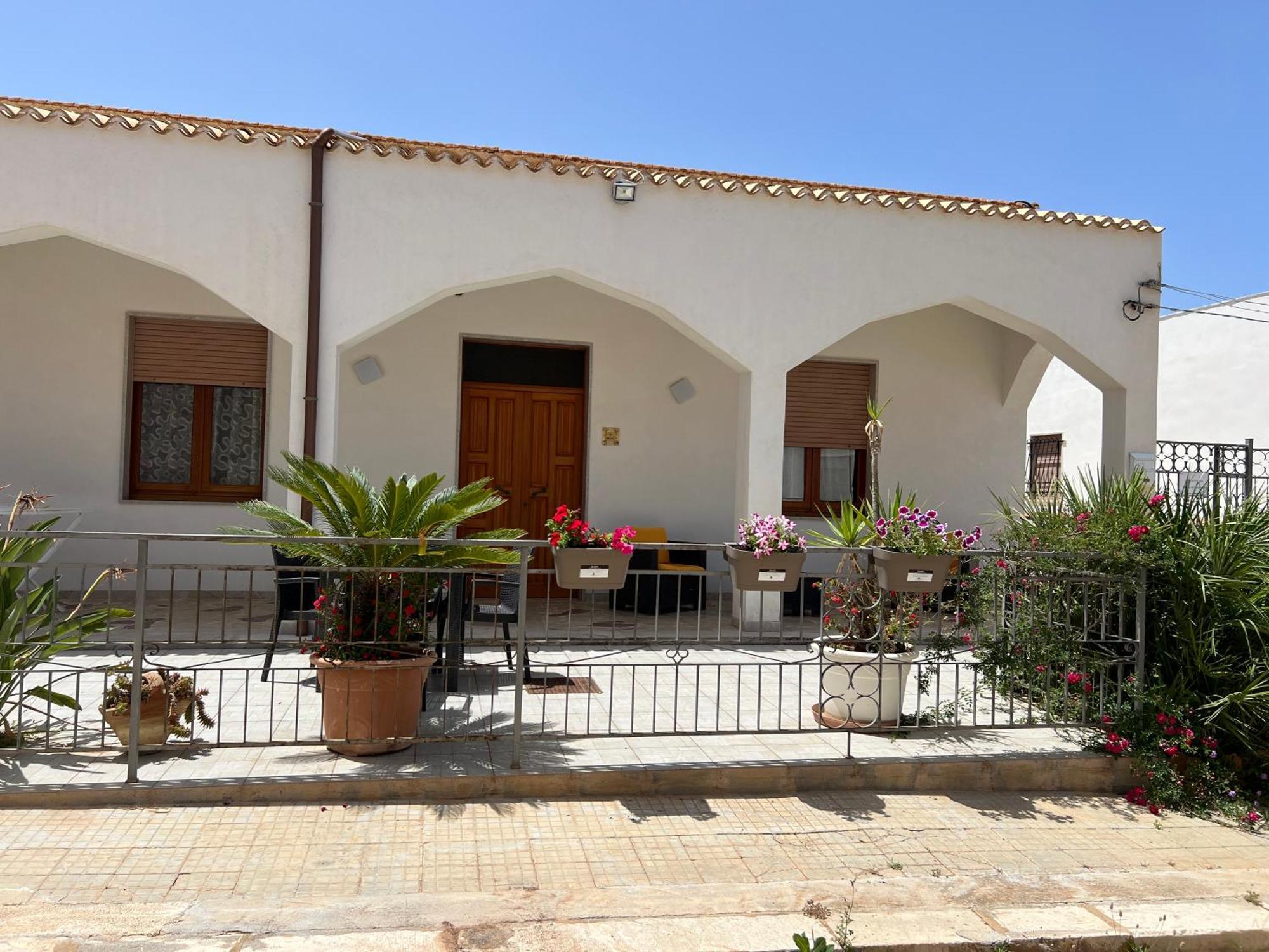 Villa Dolce Vita Rooms Castelluzzo Eksteriør billede