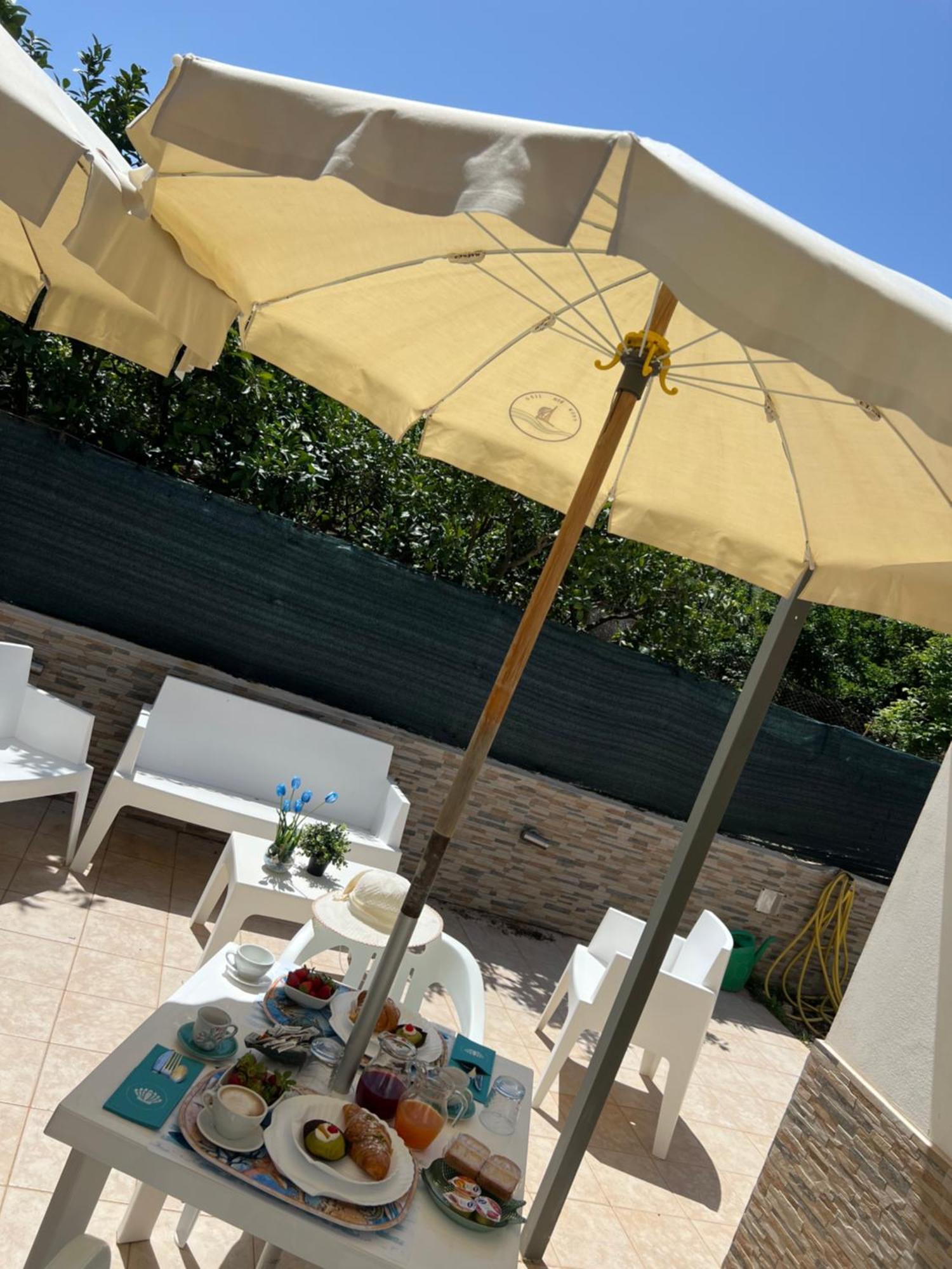 Villa Dolce Vita Rooms Castelluzzo Eksteriør billede